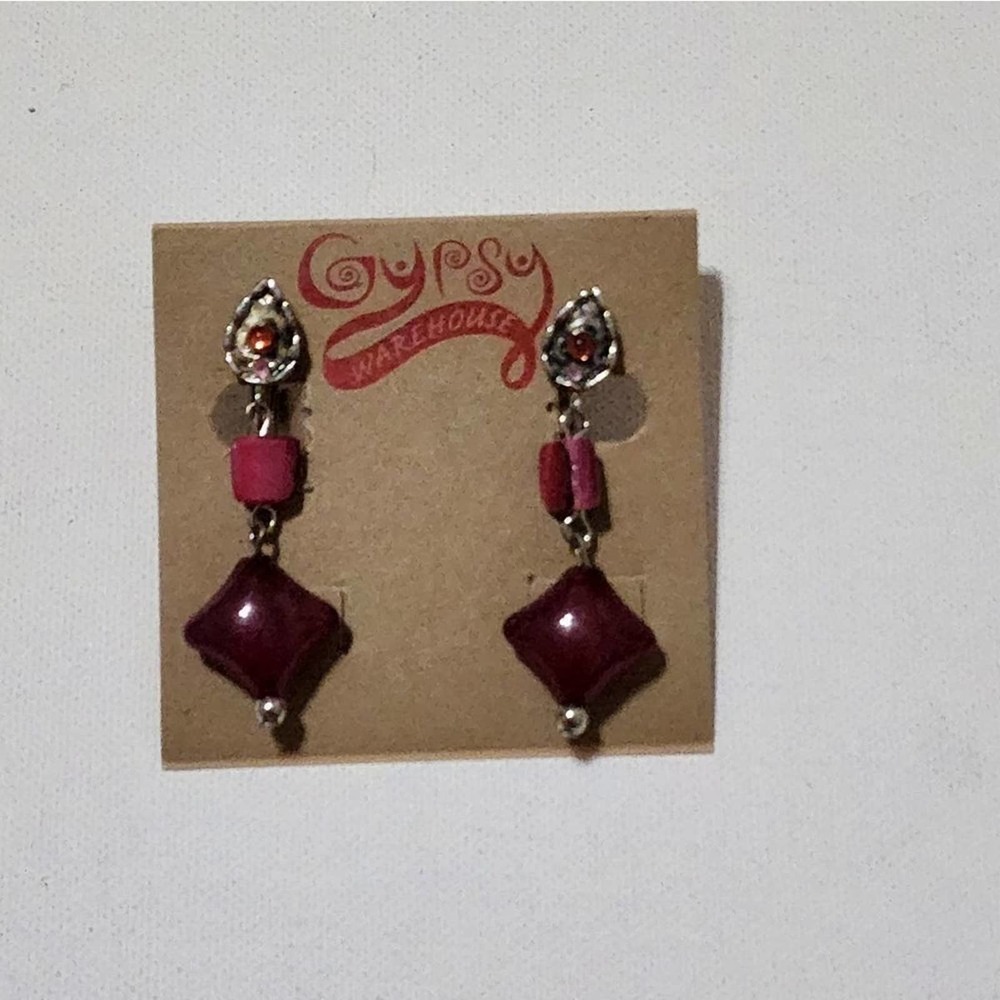 TRESKA Red beaded dangle chandelier clip earrings‎ new!!!